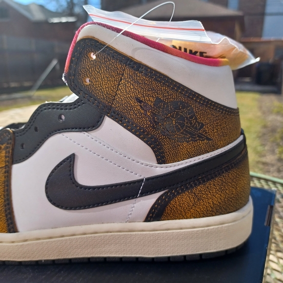 Nike Air Jordan 1 Mid Sneakers | Men's Size 10, 10.5, 12 | New with Half… - Picture 7 of 13